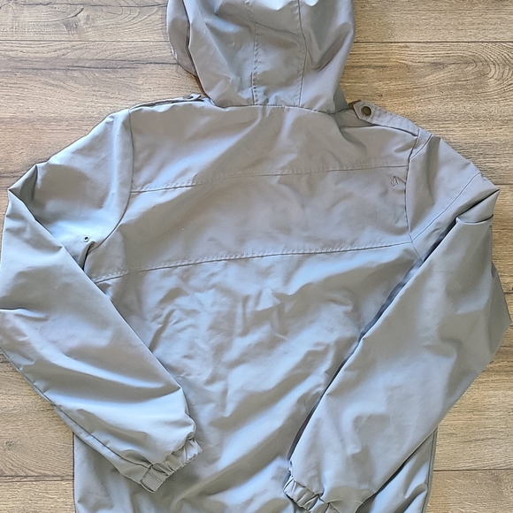 NWOT'S - VOLCOM - Young Mens Wind Breaker, Zip front - Fully Lined - Size Lg/14 - Picture 5 of 6